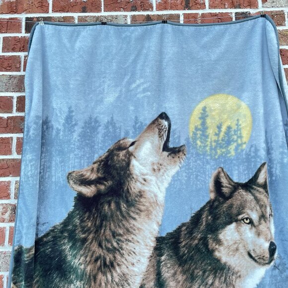 James Hautman 50" x 65" Howl At The Moon Fleece Wolf Throw Blanket Cabin Nature - Picture 2 of 8